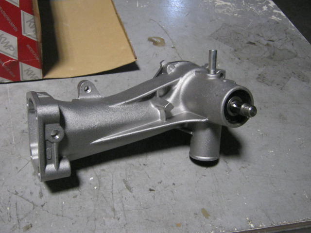 water pump fiat
                    850 sport